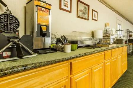 Quality Inn & Suites Silicon Valley - 17