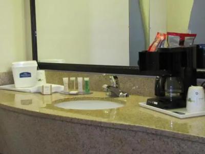 Wingate by Wyndham Tallahassee / Fsu - 17