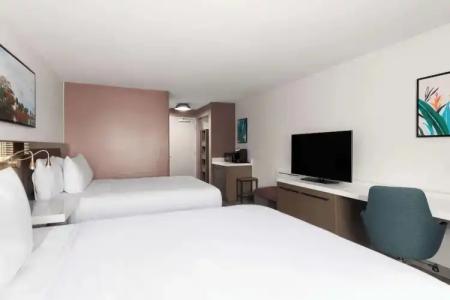 Hilton Garden Inn - 31