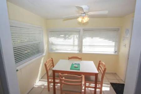 Gulf Breeze Cottages - 10