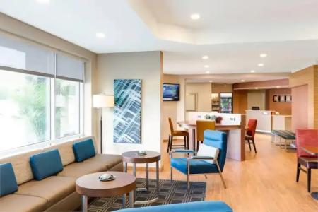 Fairfield Inn & Suites - 8