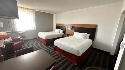 Fairfield Inn & Suites - 61