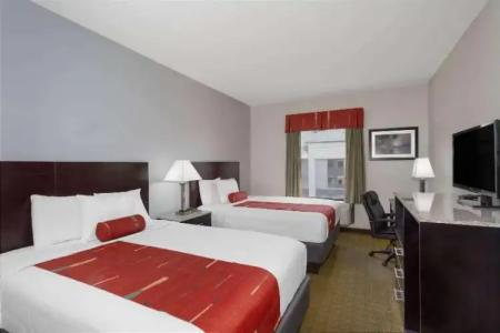 Days Inn & Suites by Wyndham - 48