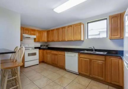 Days Inn & Suites by Wyndham - 14