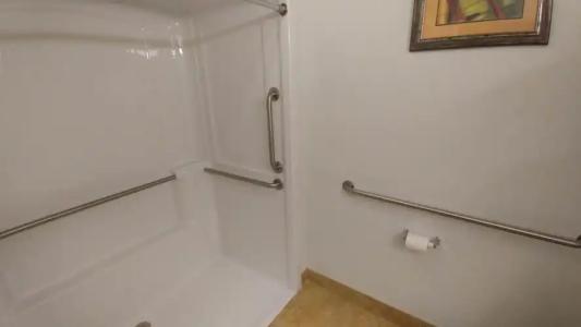 Days Inn & Suites by Wyndham - 39