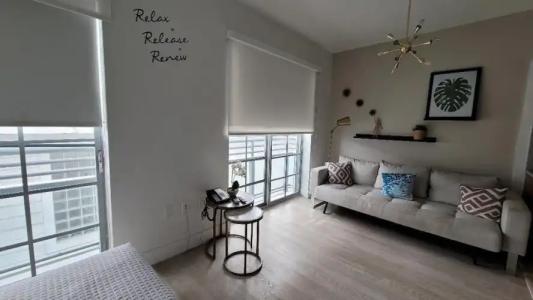 Strand Ocean Drive Suites - 80