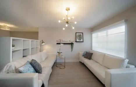 Strand Ocean Drive Suites - 105