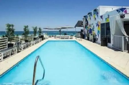 Strand Ocean Drive Suites - 15