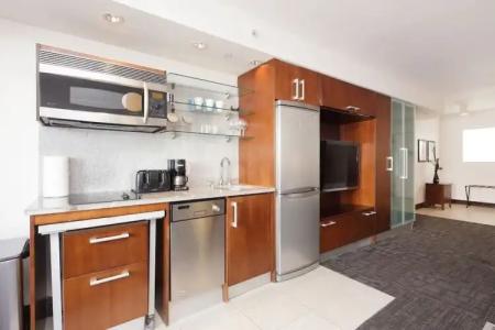 Strand Ocean Drive Suites - 26