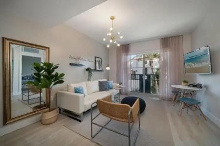 Strand Ocean Drive Suites - 67