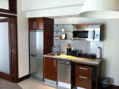 Strand Ocean Drive Suites - 24