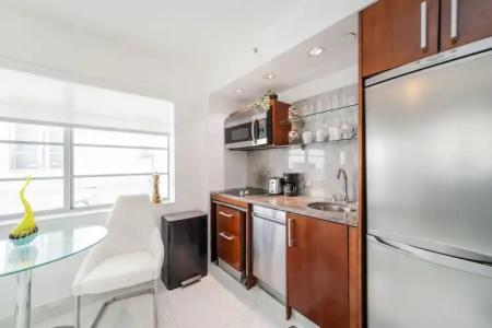 Strand Ocean Drive Suites - 71