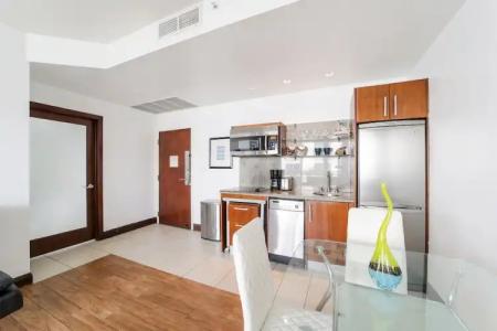 Strand Ocean Drive Suites - 36