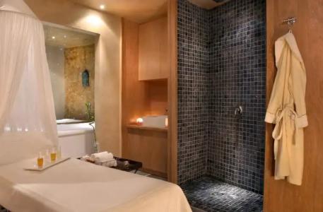Le Convivial - Wine and Spa Experience Suites - 14
