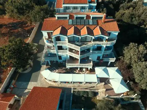 Lucija - 44