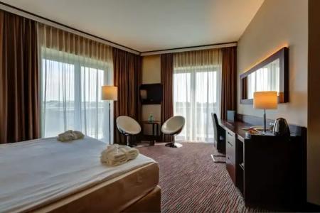 Copernicus Torun - 180