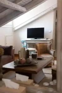 Amymone and Adiandi - 144