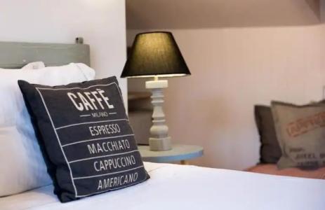 Amymone and Adiandi - 185