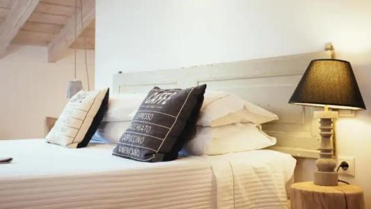 Amymone and Adiandi - 186