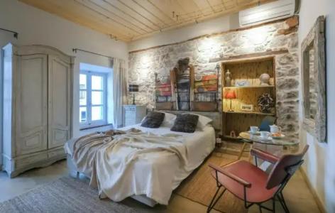 Amymone and Adiandi - 103