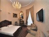 Suite with balcony
