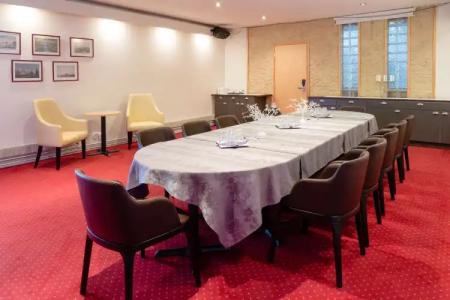 Samantta & Restaurant - 10