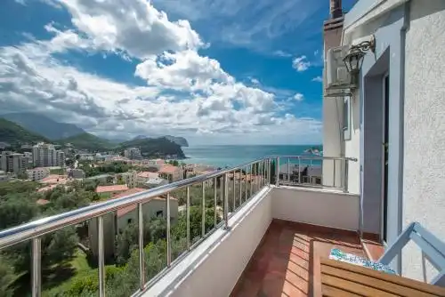 Medin Apartments BluVista - 40