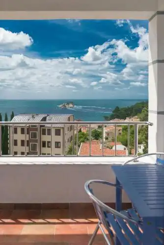 Medin Apartments BluVista - 70