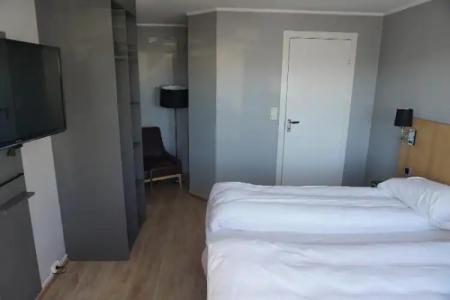 Vestfjord Service Villa - 35