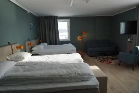 Vestfjord Service Villa - 39