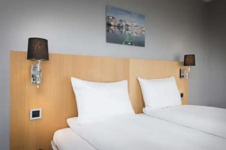 Vestfjord Service Villa - 34