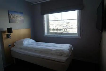 Vestfjord Service Villa - 38