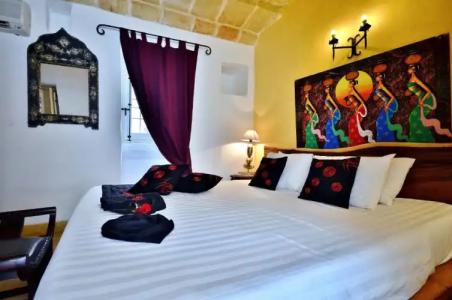 Chapel 5 Boutique Suites B&B - 26