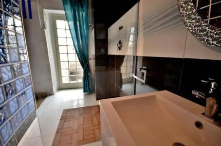 Chapel 5 Boutique Suites B&B - 8