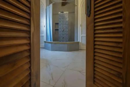 Chapel 5 Boutique Suites B&B - 9