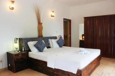 Divers Lodge Guest House - 28