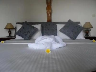 Divers Lodge Guest House - 5