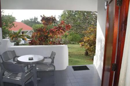 Daniella's Bungalows - 11