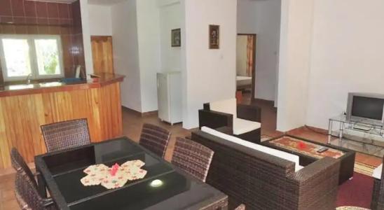 Reef Holiday Apartments - 57