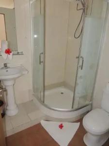 Reef Holiday Apartments - 78