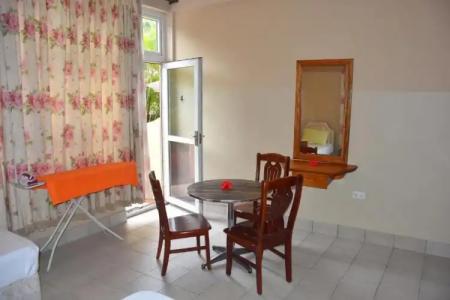 Reef Holiday Apartments - 122