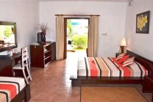 Britannia Hotel, Grand Anse