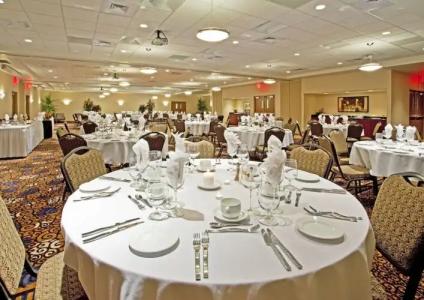 Holiday Inn Purdue - Fort Wayne, an IHG - 14