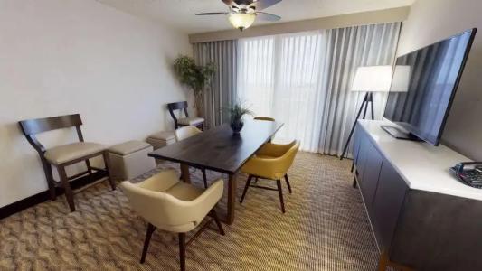 Embassy Suites by Hilton Oklahoma City Will Rogers Airport - 55