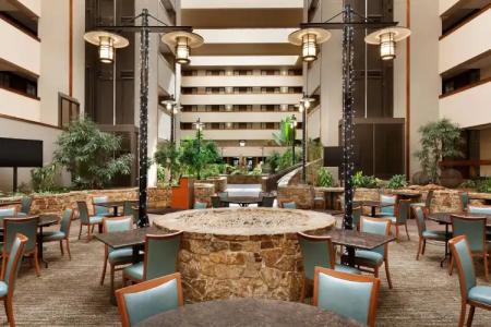 Embassy Suites by Hilton Oklahoma City Will Rogers Airport - 29