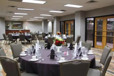 Embassy Suites by Hilton Oklahoma City Will Rogers Airport - 30