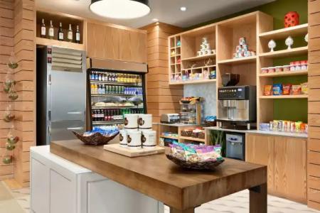 DoubleTree by Hilton Oklahoma City Airport - 9