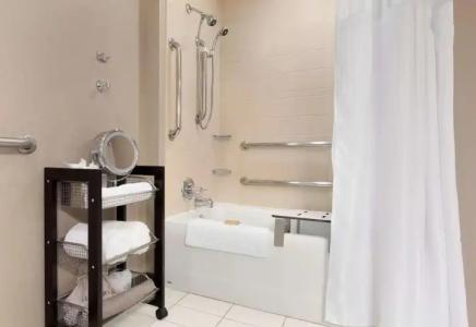 DoubleTree by Hilton Oklahoma City Airport - 7