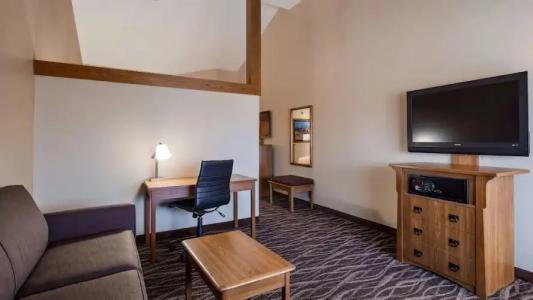 Best Western Plus Saddleback Inn Conference Center - 43