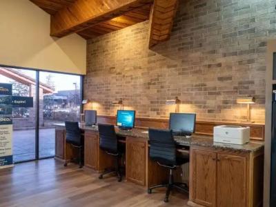 Best Western Plus Saddleback Inn Conference Center - 2